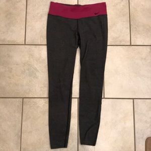 Nike size med dri fit leggings. Full length. Soft!